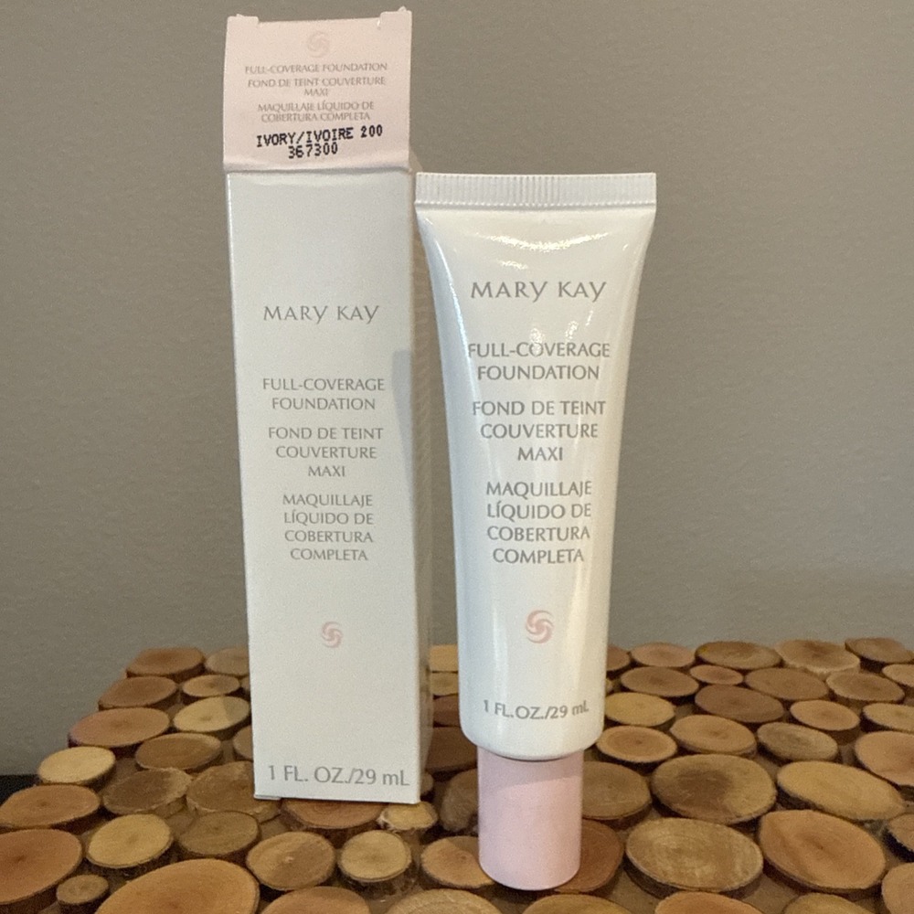 Mary Kay Full Coverage Foundation IVORY 200 - Pink Cap # 367300 Normal To Dry‎